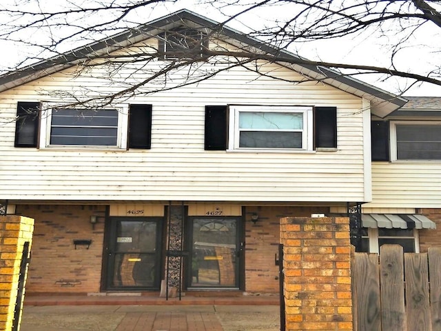 view of front of property with brick siding