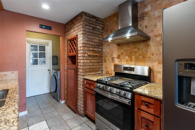 1306 N Floyd Rd, Richardson, TX 75080 - kitchen featuring washer / clothes dryer, stainless steel appliances, a textured ceiling, wall chimney range hood, and backsplash