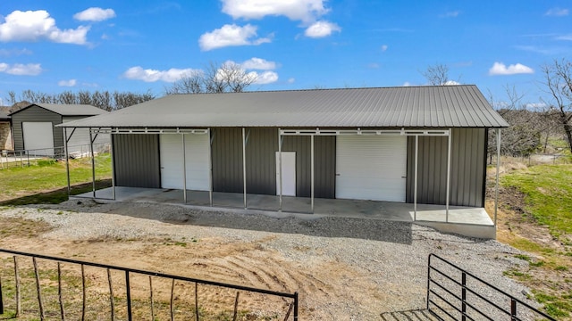 view of detached garage