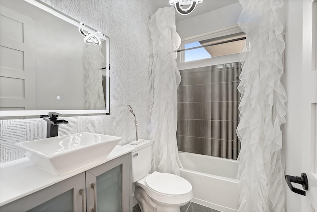 20055 Hill Ln, Kemp, TX 75143 - bathroom with shower / bathtub combination with curtain, toilet, and vanity