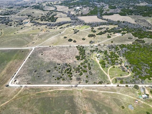 Listing photo 3 for 1332 County Road 3660 2, China Spring TX 76634