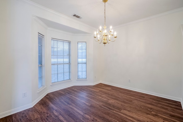 unfurnished room featuring visible vents, ornamental molding, an inviting chandelier, baseboards, and dark wood-style flooring