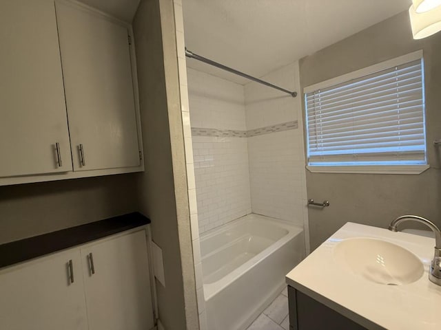 full bath with vanity and bathtub / shower combination