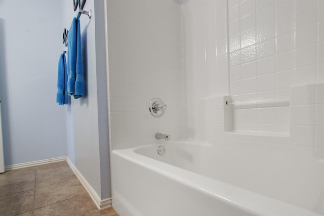 bathroom with baseboards