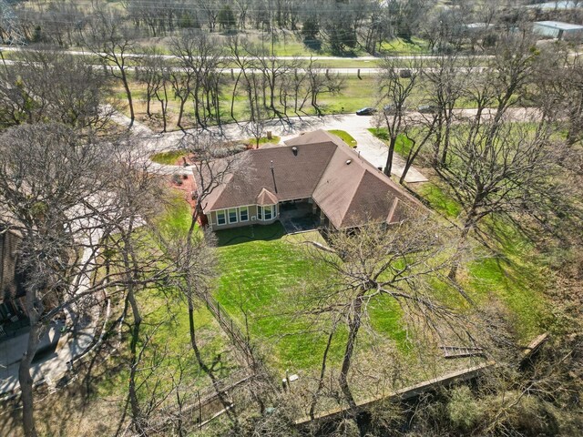 5833 Forest River Dr, Fort Worth, TX 76112 - drone / aerial view