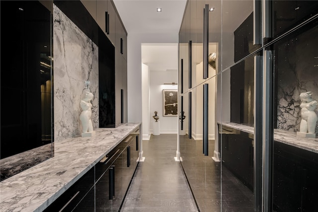 bathroom featuring tasteful backsplash