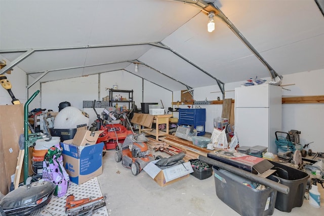 garage featuring freestanding refrigerator