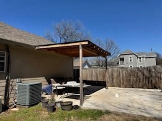 612 S Delaware St, Irving, TX 75060 - view of patio / terrace with cooling unit and fence