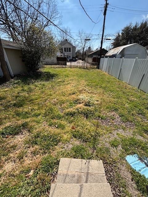 view of yard featuring fence