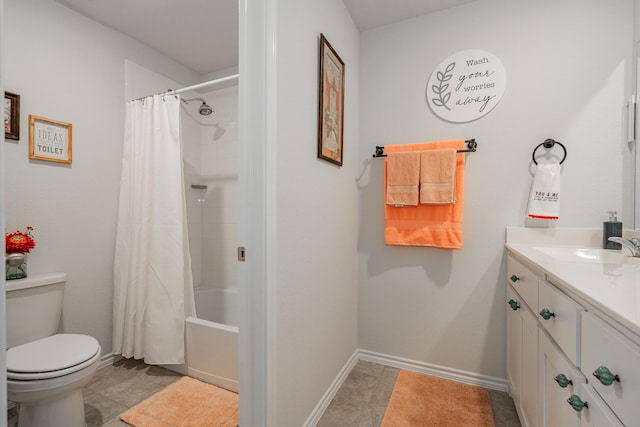 bathroom with tile patterned floors, toilet, shower / bath combo, baseboards, and vanity