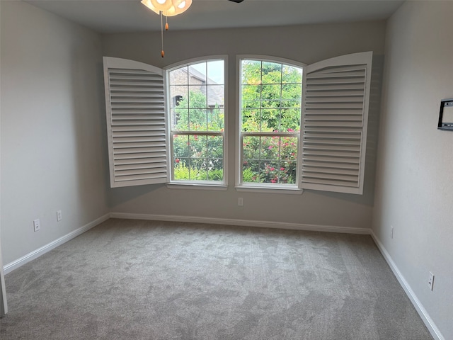 2420 Red Draw Rd, Fort Worth, TX 76177 - unfurnished room with carpet floors, ceiling fan, plenty of natural light, and baseboards