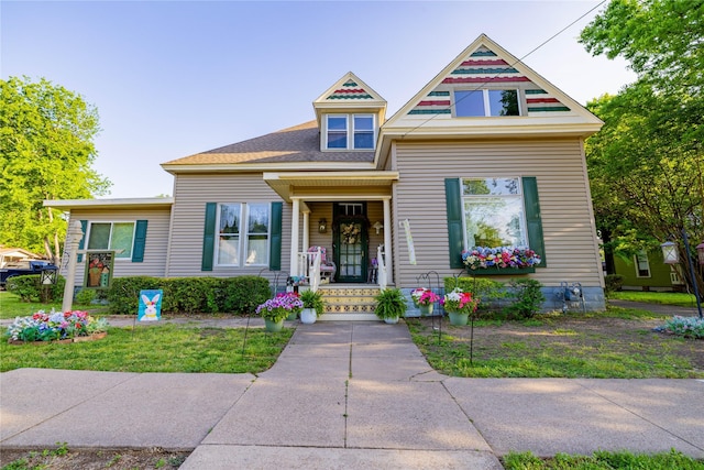 324 E Franklin St, Hillsboro, TX 76645 - view of front of home with a porch