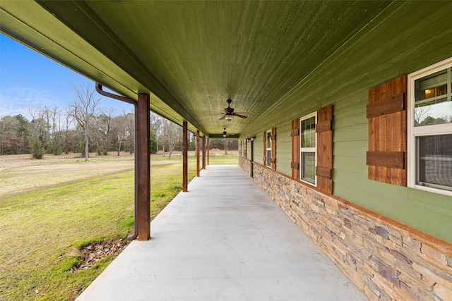 view of patio / terrace featuring a porch and a ceiling fan