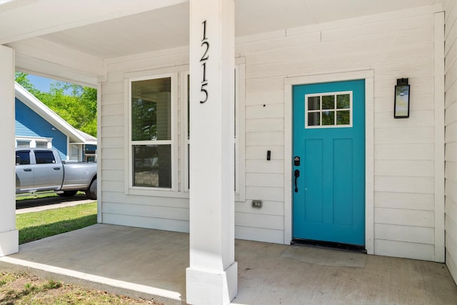 view of exterior entry