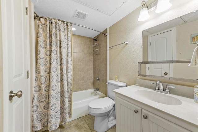 full bathroom with visible vents, shower / bath combo with shower curtain, toilet, tile patterned flooring, and a textured wall