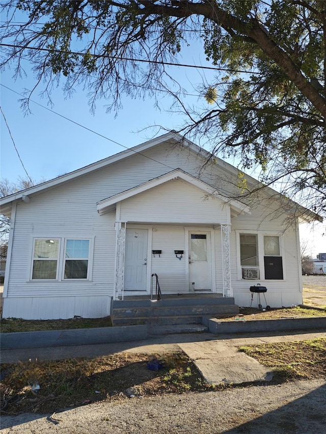 view of front facade