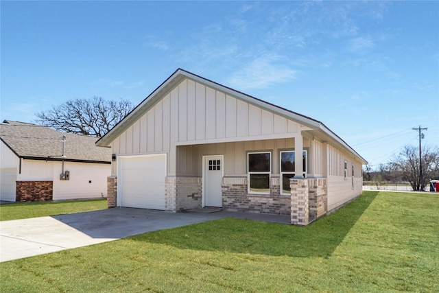 exterior space featuring concrete driveway