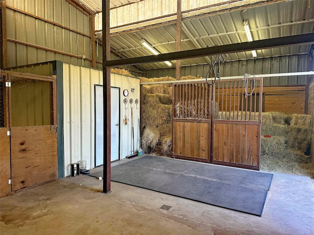 218 Fairview Ct, Decatur, TX 76234 - view of horse barn