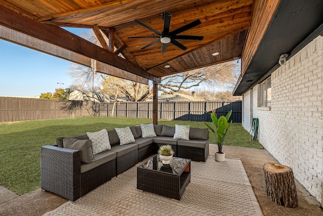 view of patio / terrace featuring an outdoor hangout area, a ceiling fan, and a fenced backyard