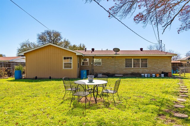 8308 Doreen Ave, Fort Worth, TX 76116 - rear view of property