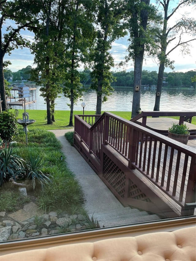 7045 Layman Dr, Eustace, TX 75124 - view of home's community with a water view