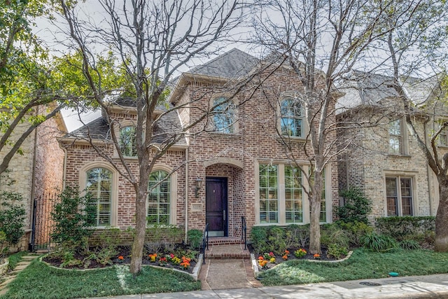 view of front facade with brick siding