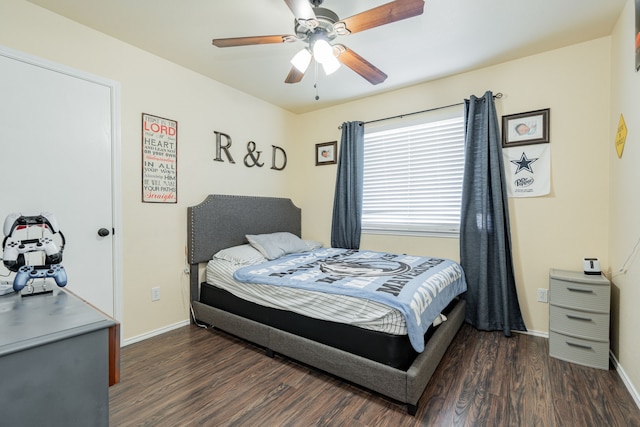 bedroom with wood finished floors, baseboards, and ceiling fan