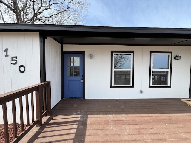 view of entrance to property