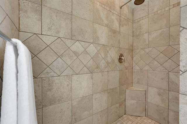 details featuring tiled shower