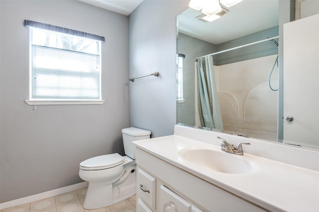 751 E Cooper St, Van Alstyne, TX 75495 - full bath with baseboards, toilet, vanity, and curtained shower