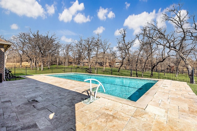 712 S Sugartree Dr, Lipan, TX 76462 - view of swimming pool with a patio and view of wooded area