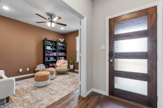foyer with recessed lighting, baseboards, dark wood-style floors, and a ceiling fan