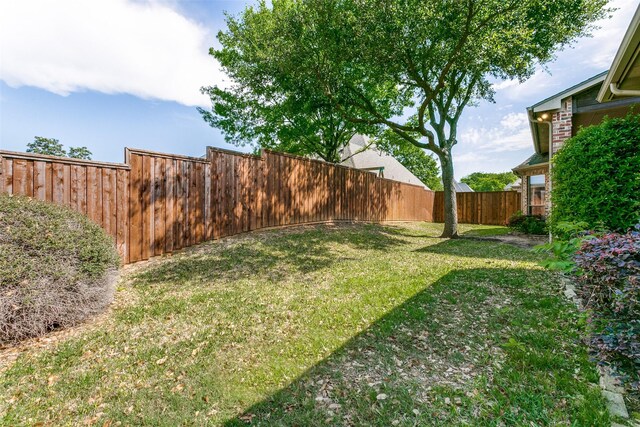 6620 Cedar Grove Dr, North Richland Hills, TX 76182 - view of yard featuring a fenced backyard
