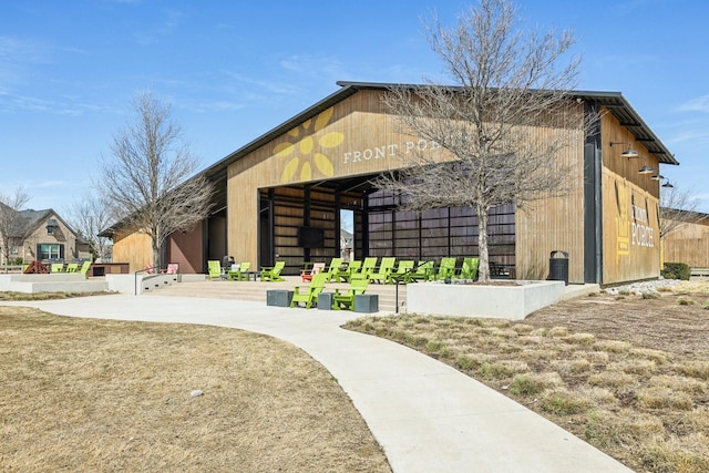 view of home's community with an outbuilding and an outdoor structure