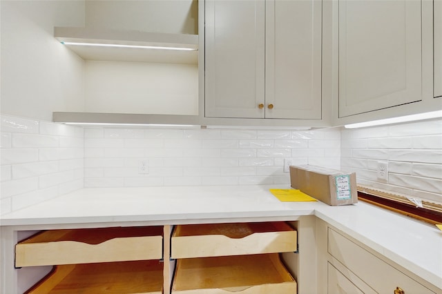 2031 Meadowlark Ct, Aledo, TX 76008 - detailed view of decorative backsplash