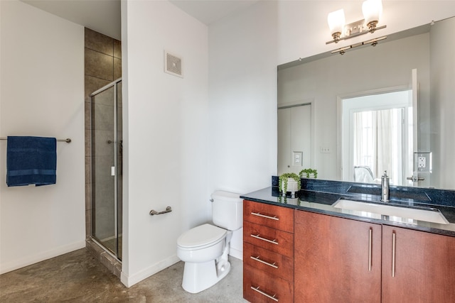 full bathroom featuring visible vents, toilet, a stall shower, and vanity