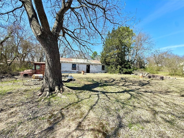 Listing photo 2 for 115 S Center St, Bonham TX 75418