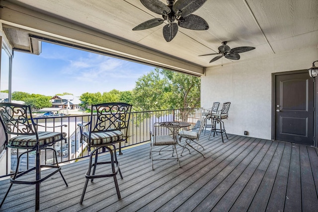 deck with ceiling fan