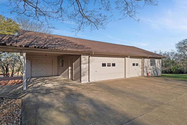 view of detached garage