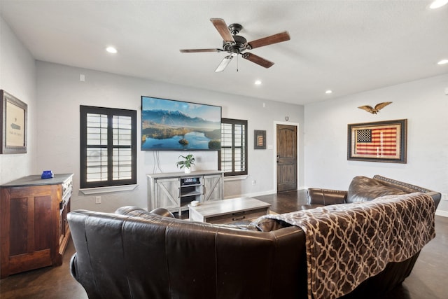 living room with recessed lighting, baseboards, and a ceiling fan