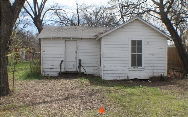 view of outbuilding