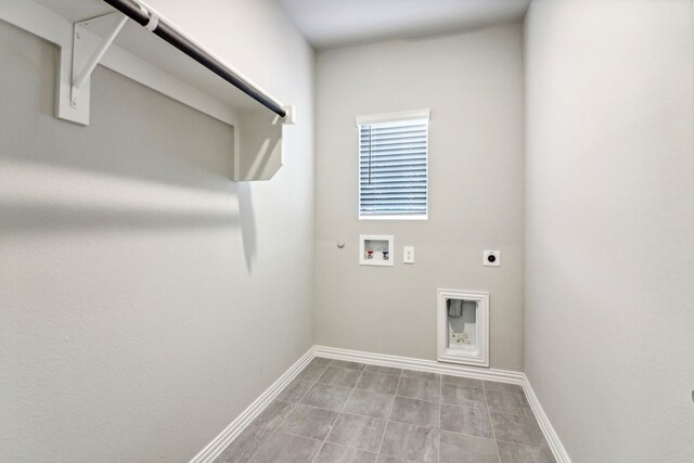 718 Caraway Dr, Princeton, TX 75071 - laundry room featuring hookup for a gas dryer, hookup for an electric dryer, hookup for a washing machine, and baseboards