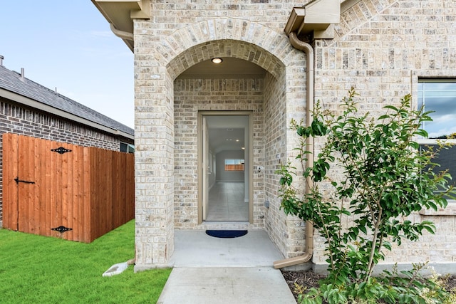 3255 Blossom Trl, Crandall, TX 75114 - property entrance with stone siding and fence