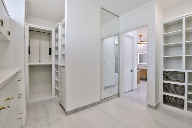 1733 E Lake Dr, Weatherford, TX 76087 - view of spacious closet