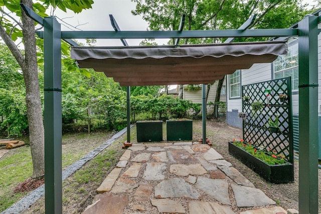 2831 Aster St, Dallas, TX 75211 - view of patio / terrace