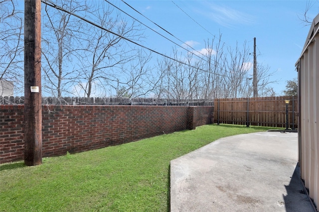 4021 Kenley St, Fort Worth, TX 76107 - view of yard featuring a patio and a fenced backyard