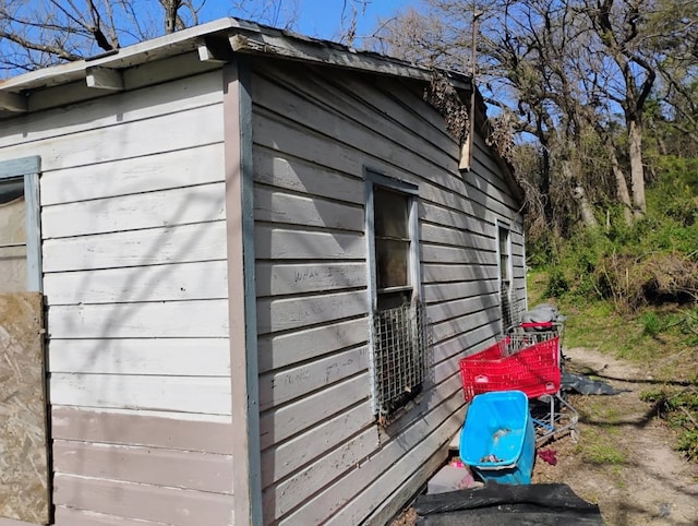 view of outdoor structure
