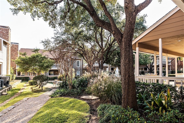 8600 Coppertowne Ln Unit 303C, Dallas, TX 75243 - view of yard featuring central AC unit