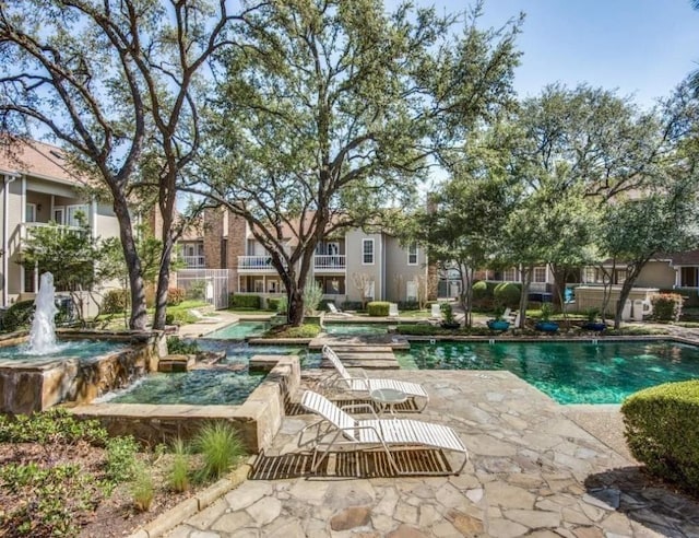 8600 Coppertowne Ln Unit 303C, Dallas, TX 75243 - view of swimming pool