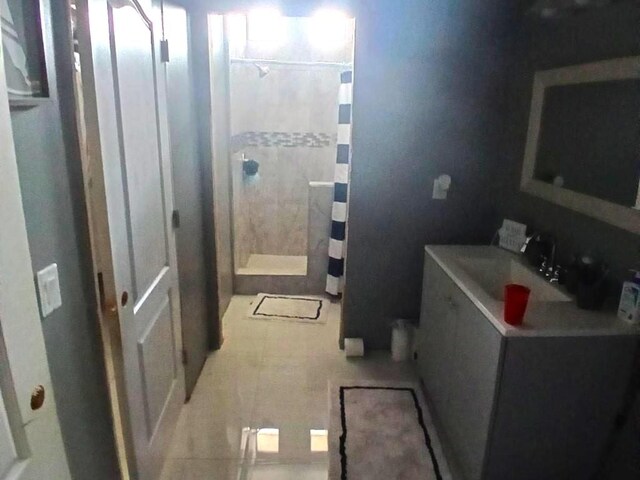 22505 Sunflower Rd, Edcouch, TX 78538 - full bath with a shower stall and a sink